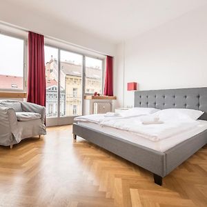 Uitgebreide Kamer met een King Size Bed